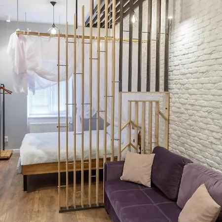 Romantic - Near Opera House 11/7