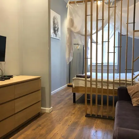 Romantic - Near Opera House 11/7 * Lviv