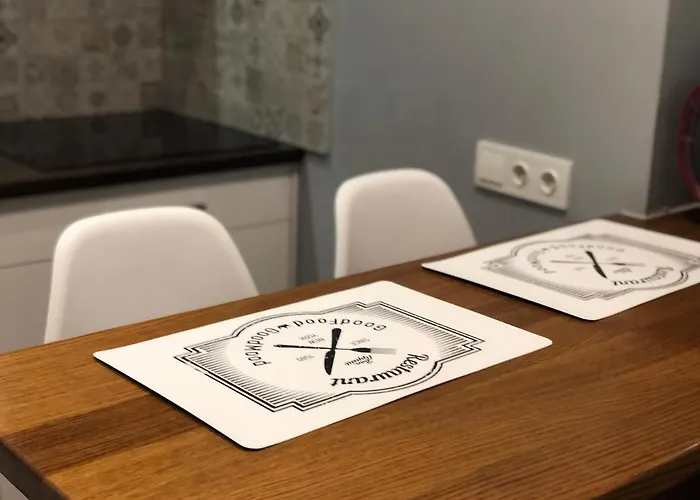 Romantic - Near Opera House 11/7